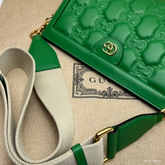 First bag ru bag matelassé shoulder GG GUCCI leather 0817